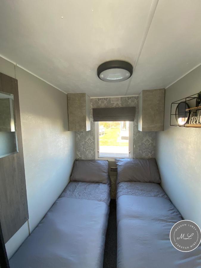 Meadow Lakes 22 - Golden Palm, Pet Friendly, Wifi, Bed Linen - Meadow Lakes Caravan & Lodge Hire Skegness Buitenkant foto
